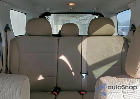 2010 Ford Escape Xlt from USA, damaged, VIN 1FMCU0DG8AKA47156